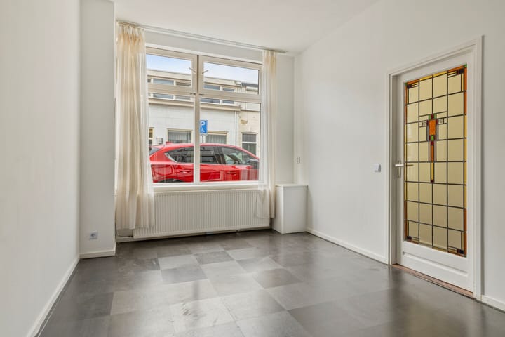 Foto 3 van Middelharnissestraat 9