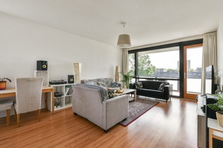 Photo 9 of Glitterstraat 186