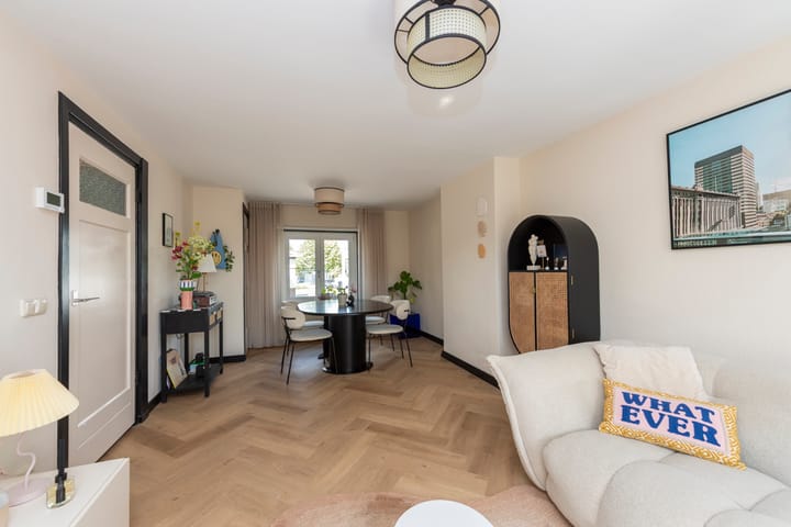 Photo 9 of Wagenaarstraat 2-A