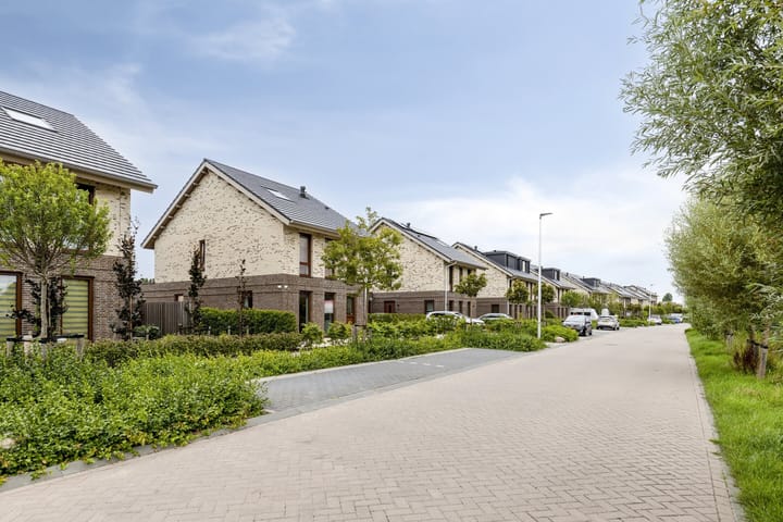 Photo 2 of Polderlaan 5