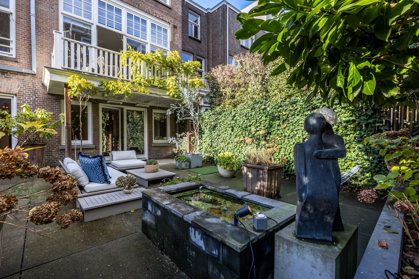 Photo 10 of Johannes Vermeerstraat 25