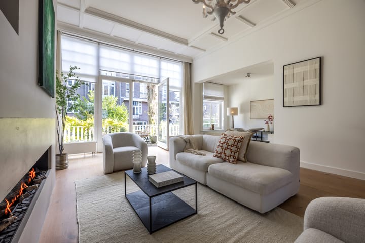 Photo 16 of Johannes Vermeerstraat 25