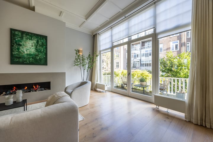 Photo 17 of Johannes Vermeerstraat 25