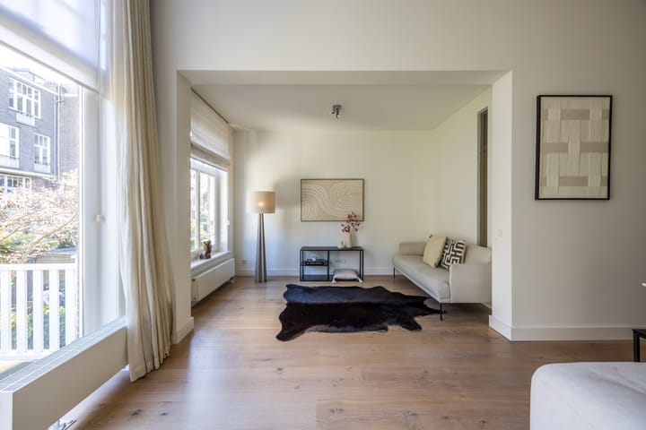 Photo 19 of Johannes Vermeerstraat 25