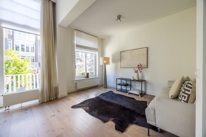 Photo 20 of Johannes Vermeerstraat 25