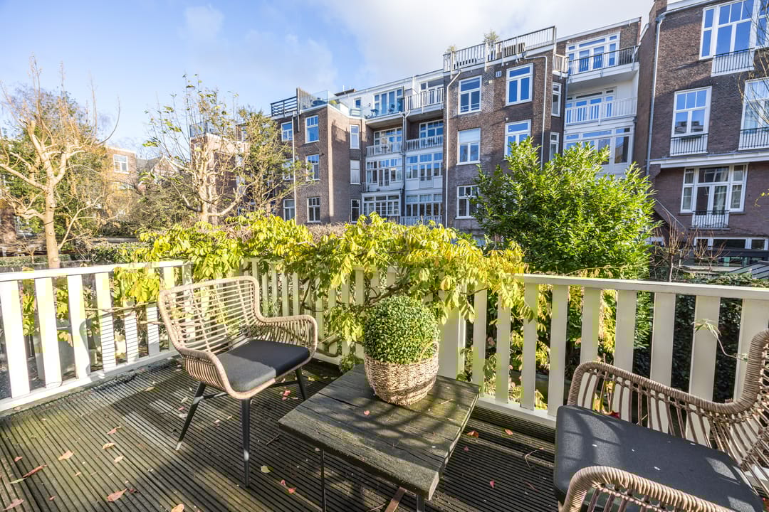 Photo 22 of Johannes Vermeerstraat 25