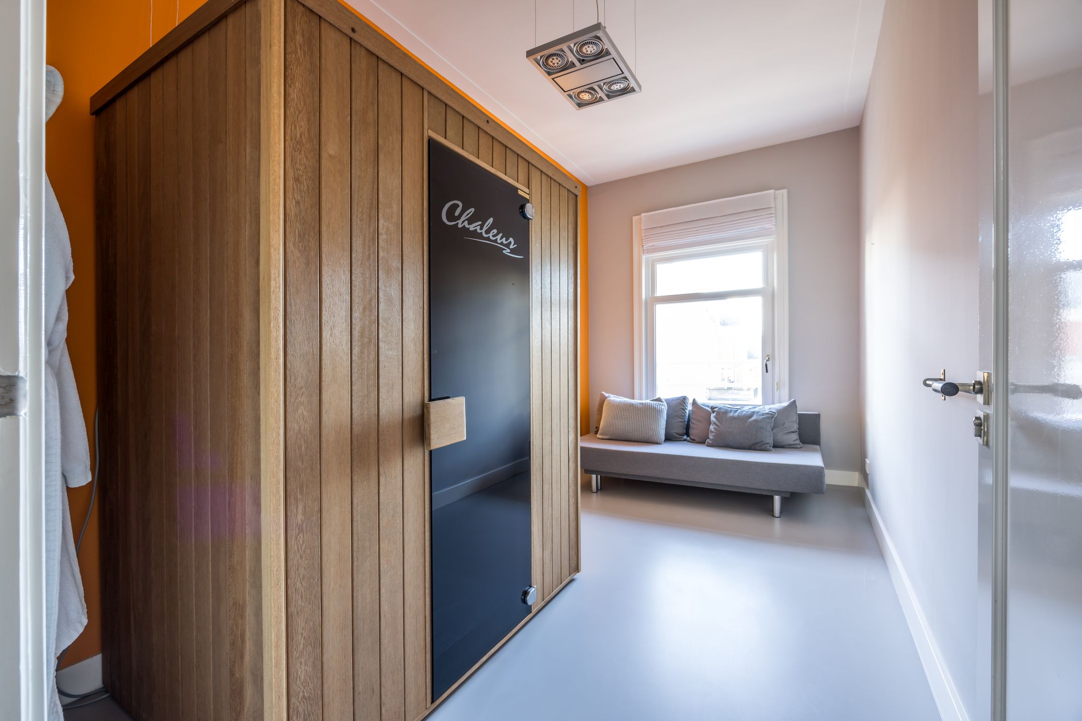 Photo 54 of Johannes Vermeerstraat 25