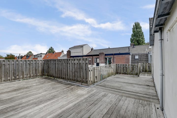 Foto 33 van Leeghwaterstraat 133