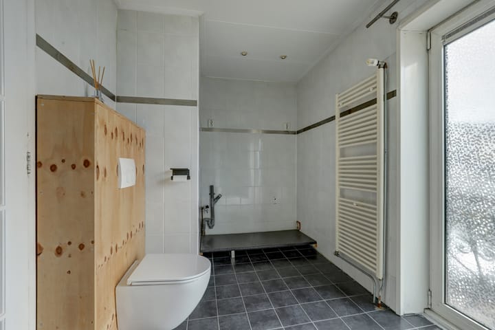 Foto 42 van Leeghwaterstraat 133