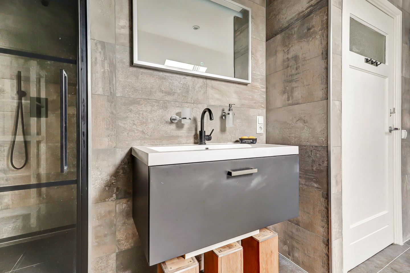 Photo 25 of Dorpsstraat 27