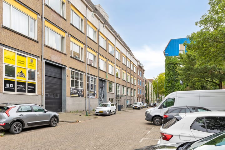 Foto 25 van Van Meekerenstraat 184