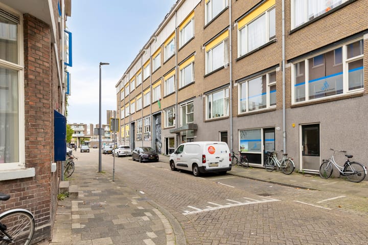 Foto 27 van Van Meekerenstraat 184