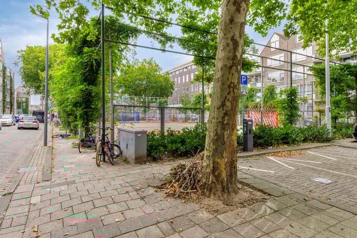 Foto 34 van Van Meekerenstraat 184