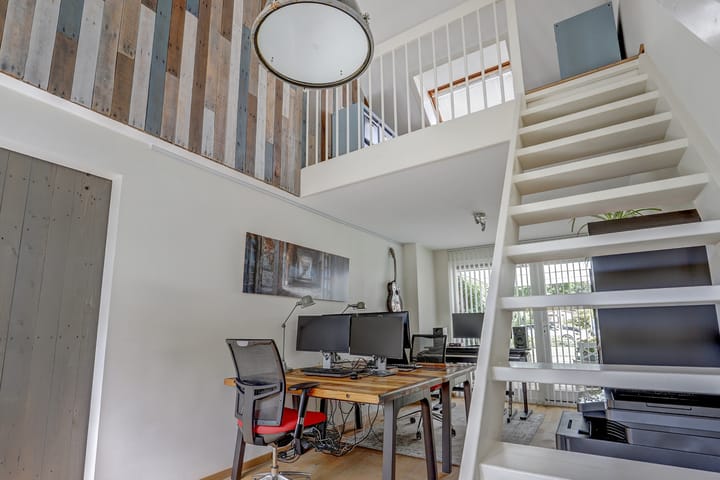 Photo 23 of J. Dixlaan 40