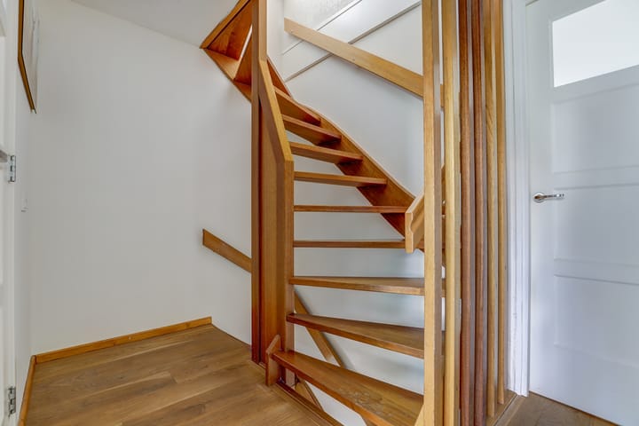 Photo 27 of J. Dixlaan 40