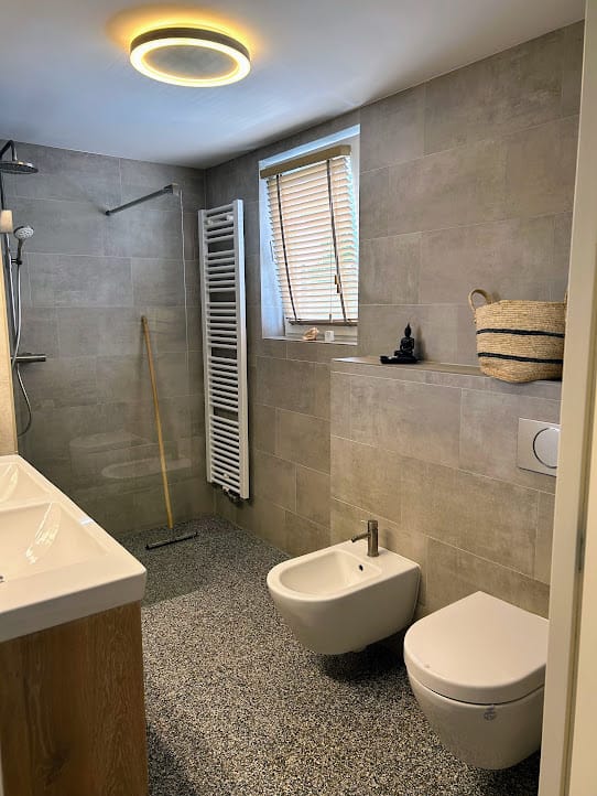 Photo 37 of J. Dixlaan 40