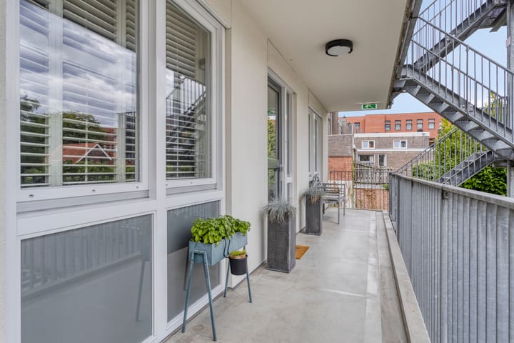 Foto 5 van Menno van Coehoornstraat 2-B6