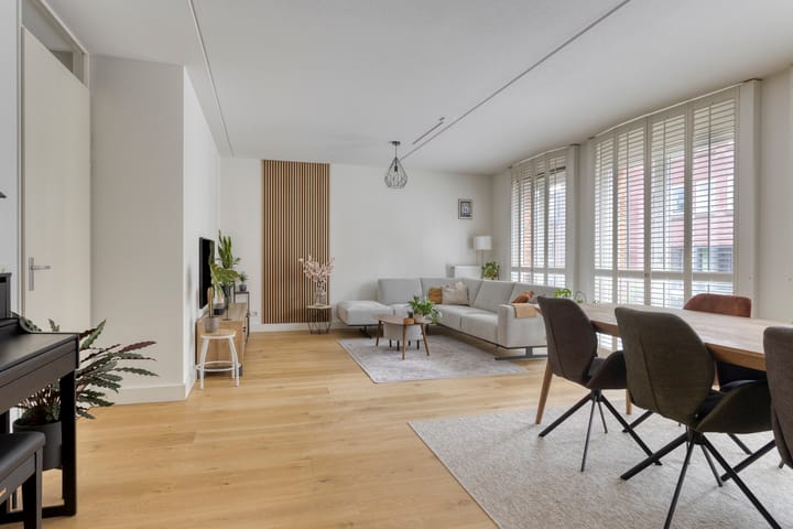 Foto 10 van Menno van Coehoornstraat 2-B6