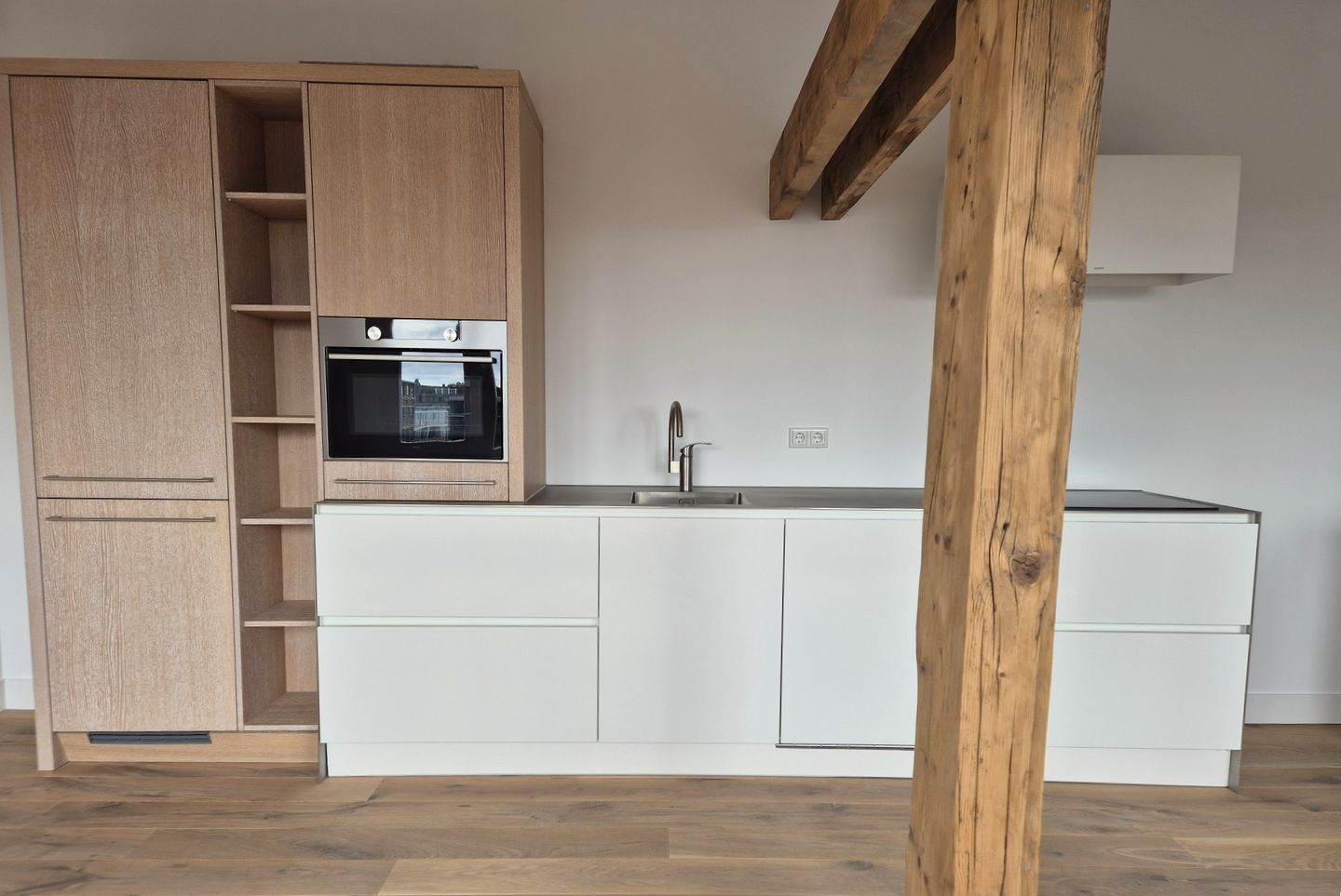 Photo 4 of Petrus Regoutplein 22-D10