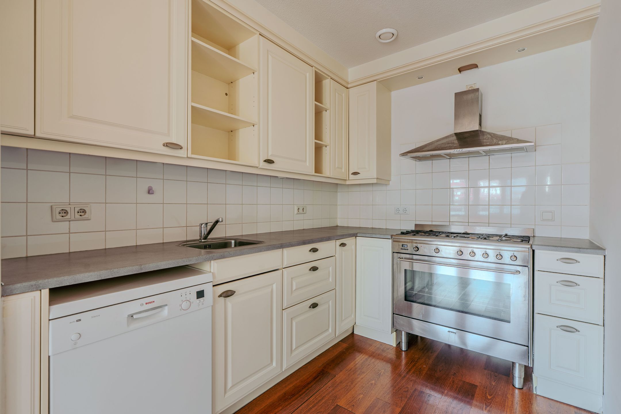 Photo 6 of Bos en Lommerplein 74