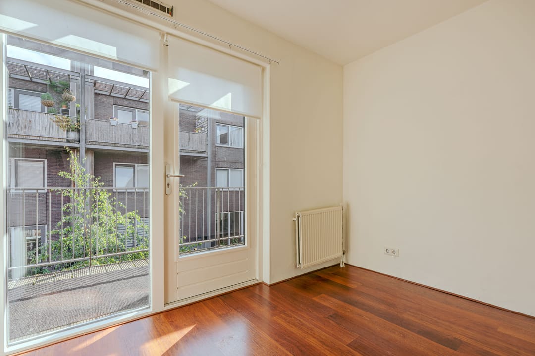 Photo 11 of Bos en Lommerplein 74