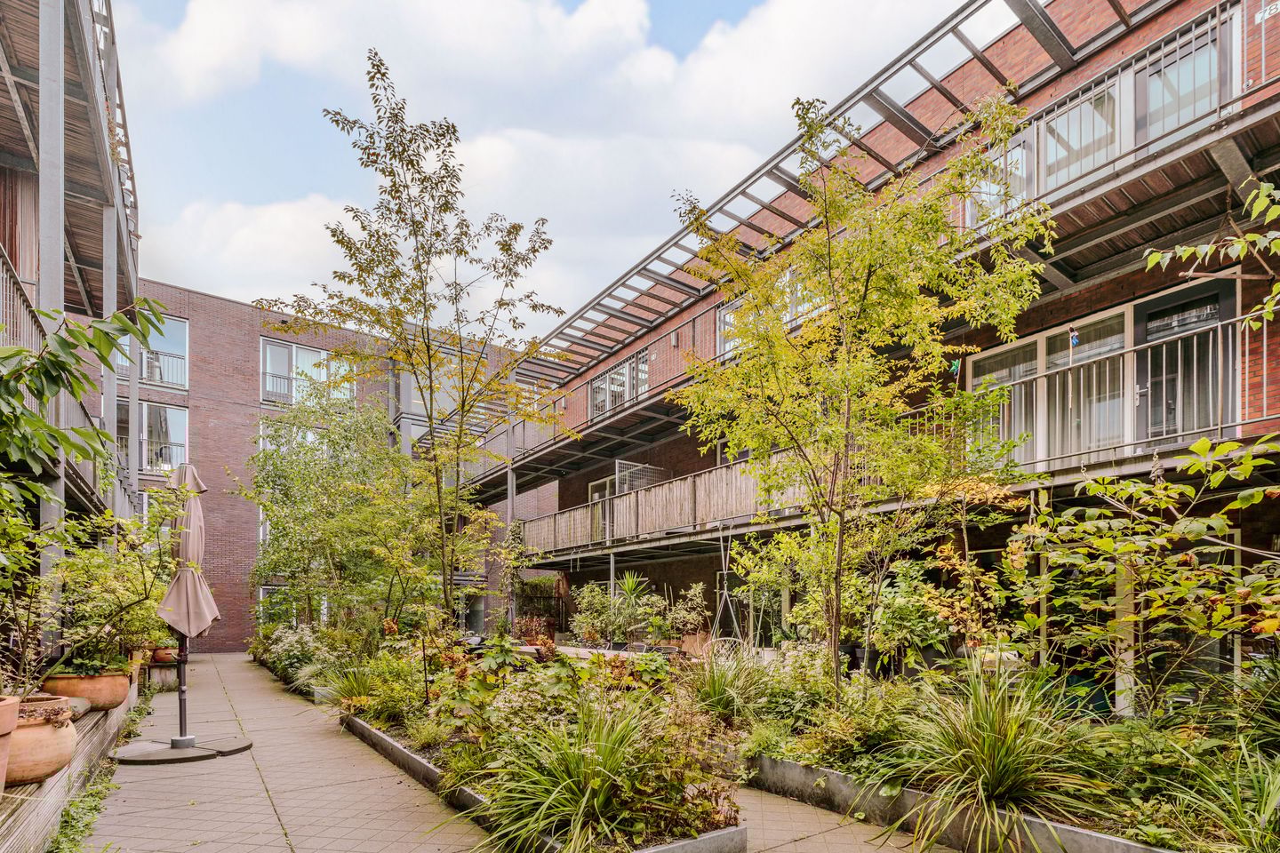 Photo 25 of Bos en Lommerplein 74