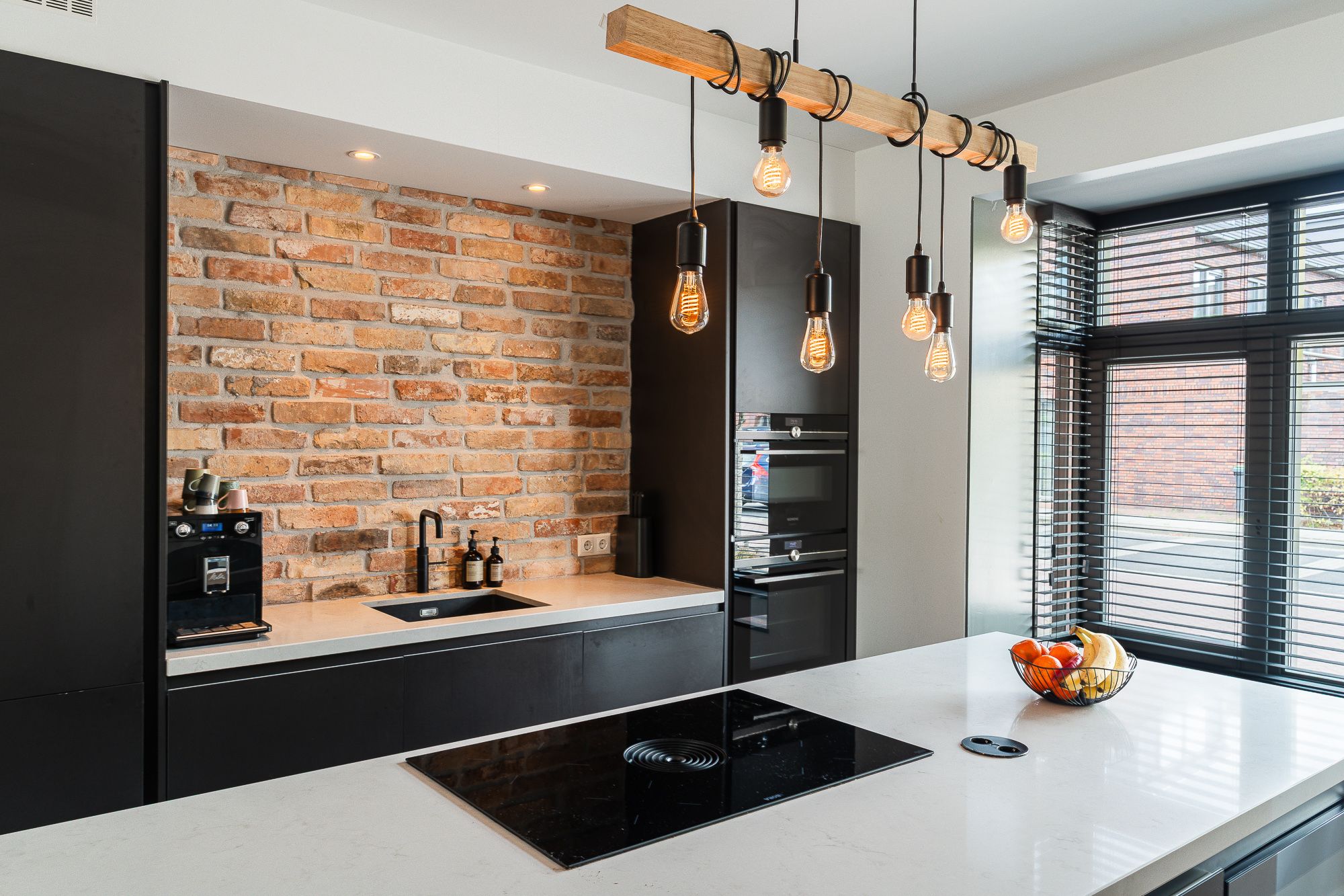 Foto 3 van Niels Bohrstraat 9