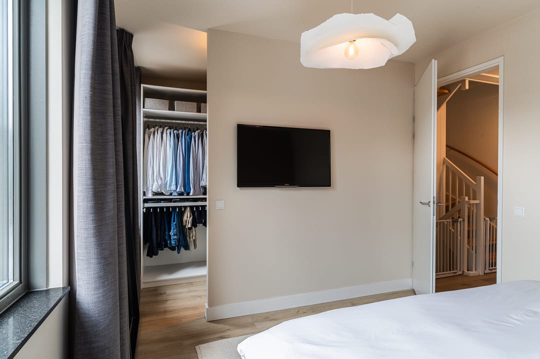 Foto 28 van Niels Bohrstraat 9