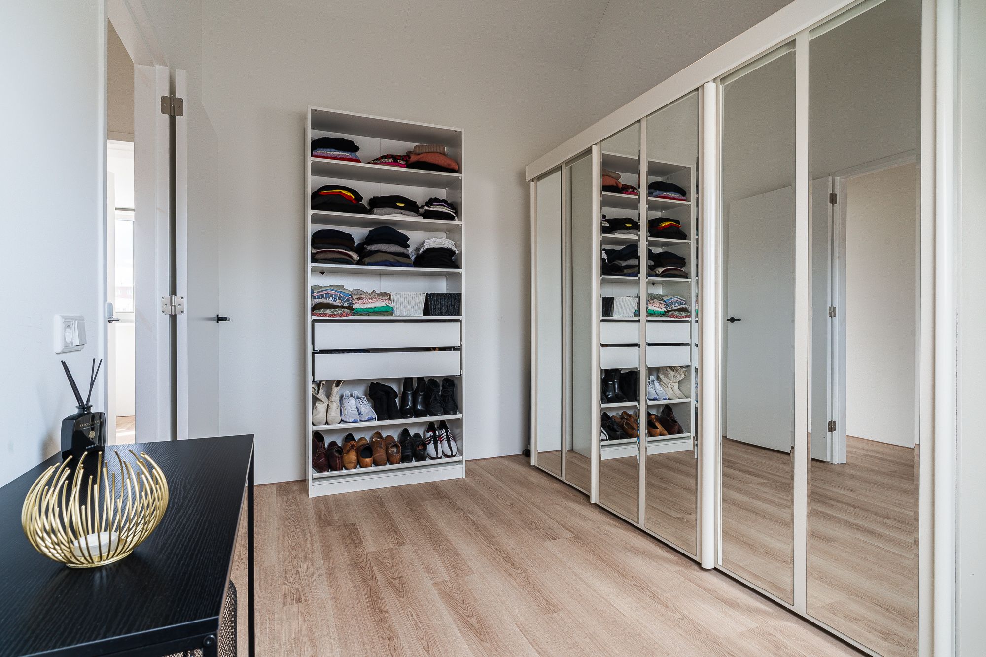 Foto 45 van Niels Bohrstraat 9