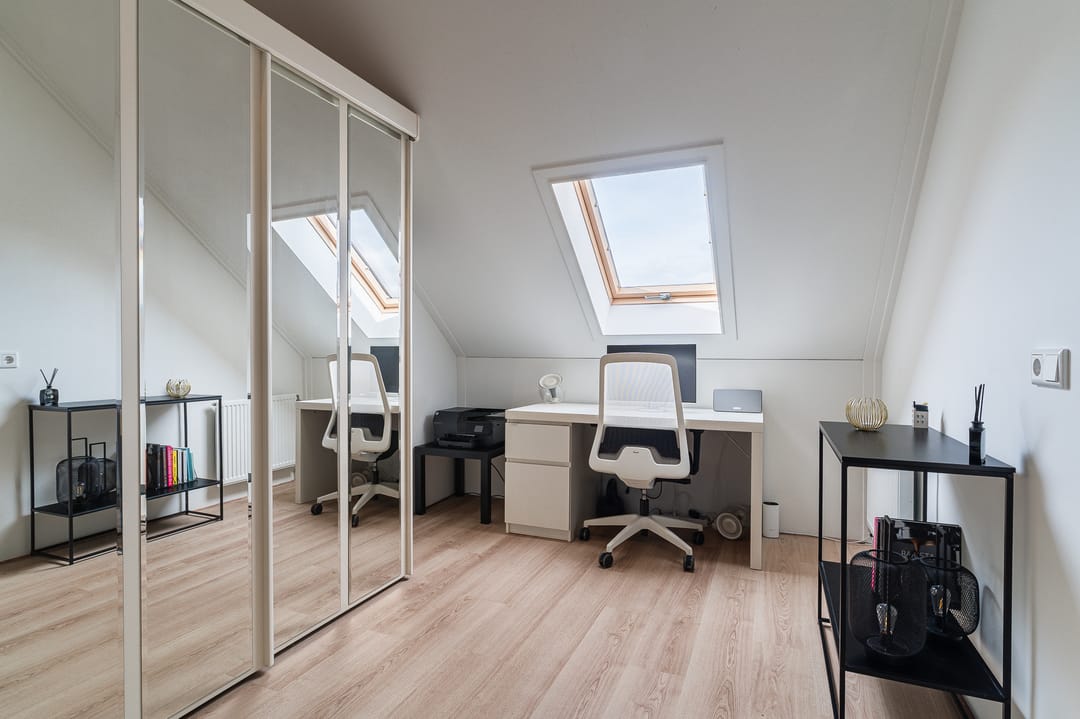 Foto 46 van Niels Bohrstraat 9