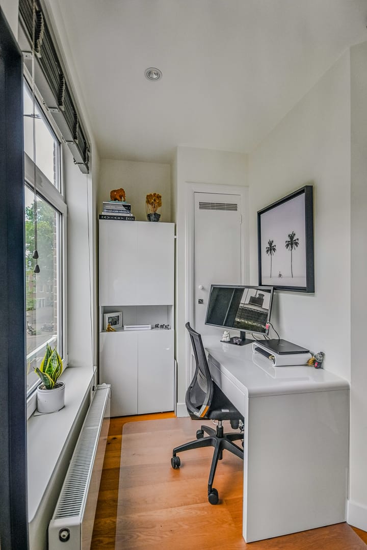 Photo 18 of Barentszstraat 271