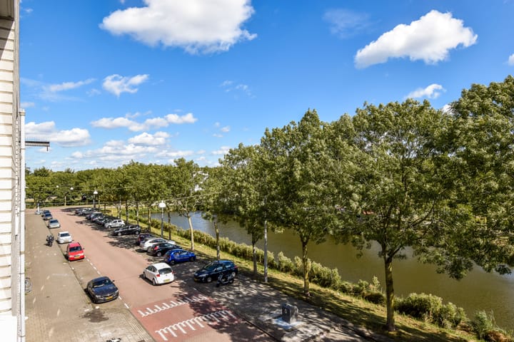 Foto 12 van Bernard Shawsingel 140