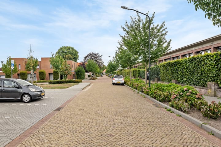 Foto 37 van Spoorlaan 16-W