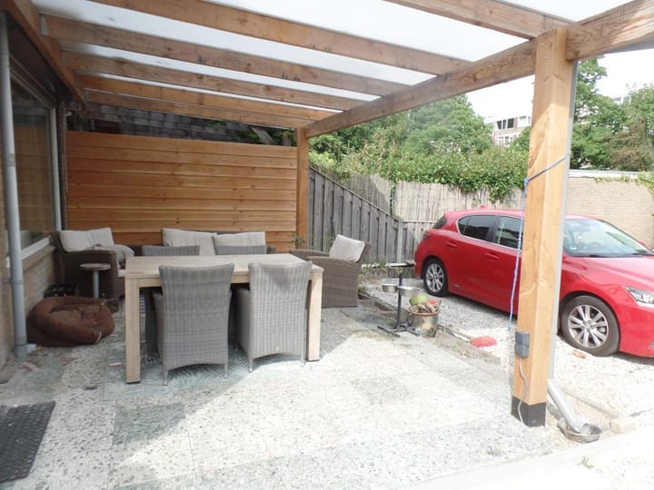 Foto 4 van Van Limburg Stirumplantsoen 11