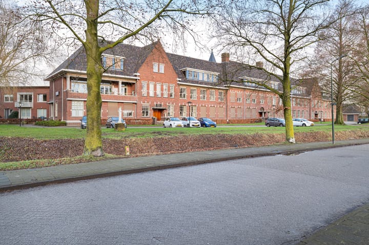 Foto 37 van Jan van Amstelstraat 39