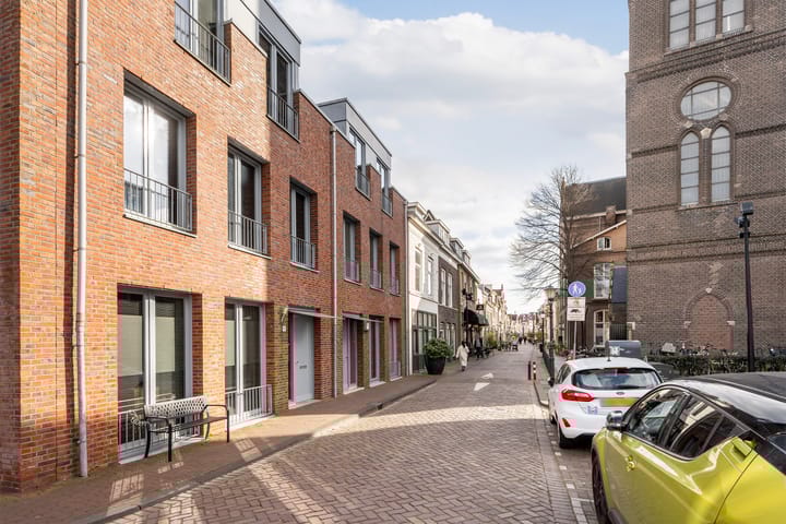 Photo 8 of Hoogstraat 11