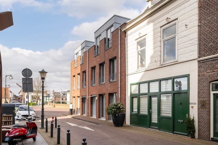 Photo 39 of Hoogstraat 11