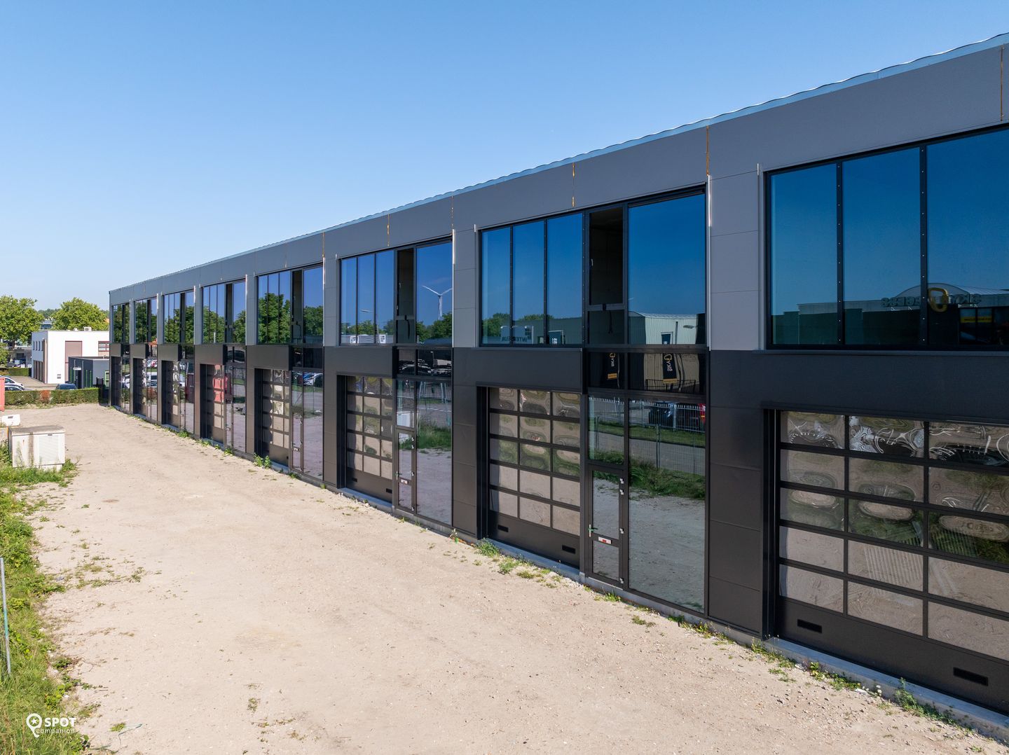 Bekijk foto 3 van Vaartveld 5-a