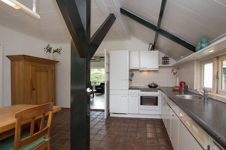 Photo 5 of Ericasestraat 11