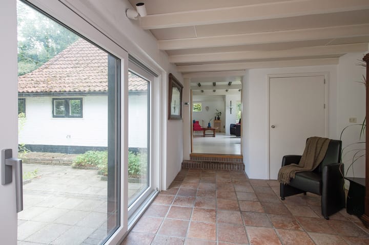 Photo 22 of Ericasestraat 11