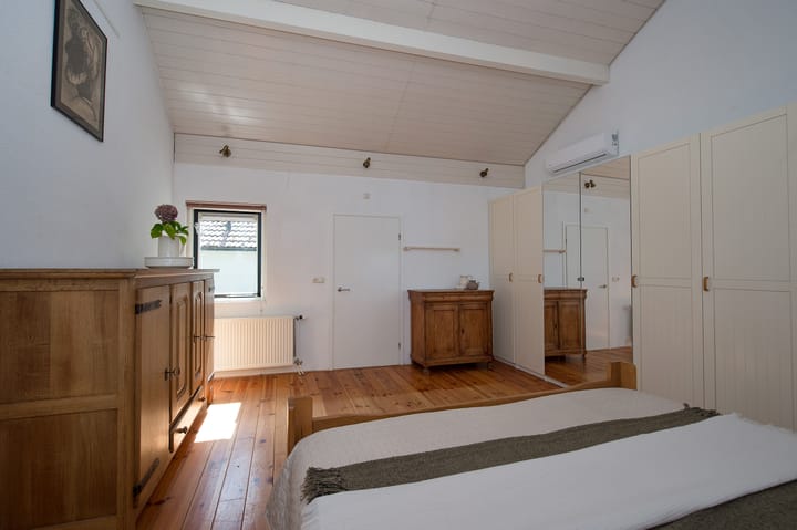 Photo 24 of Ericasestraat 11