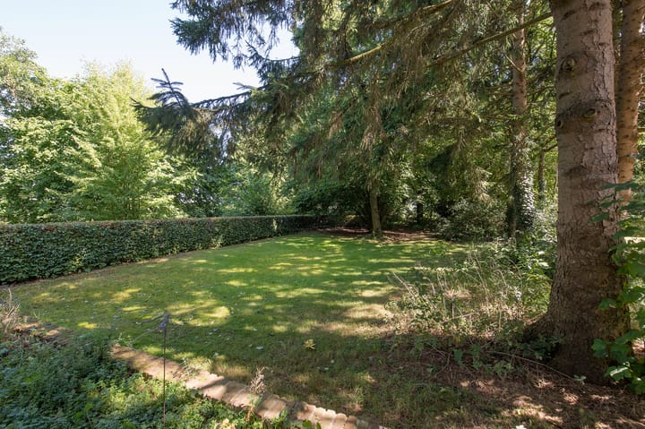 Photo 56 of Ericasestraat 11