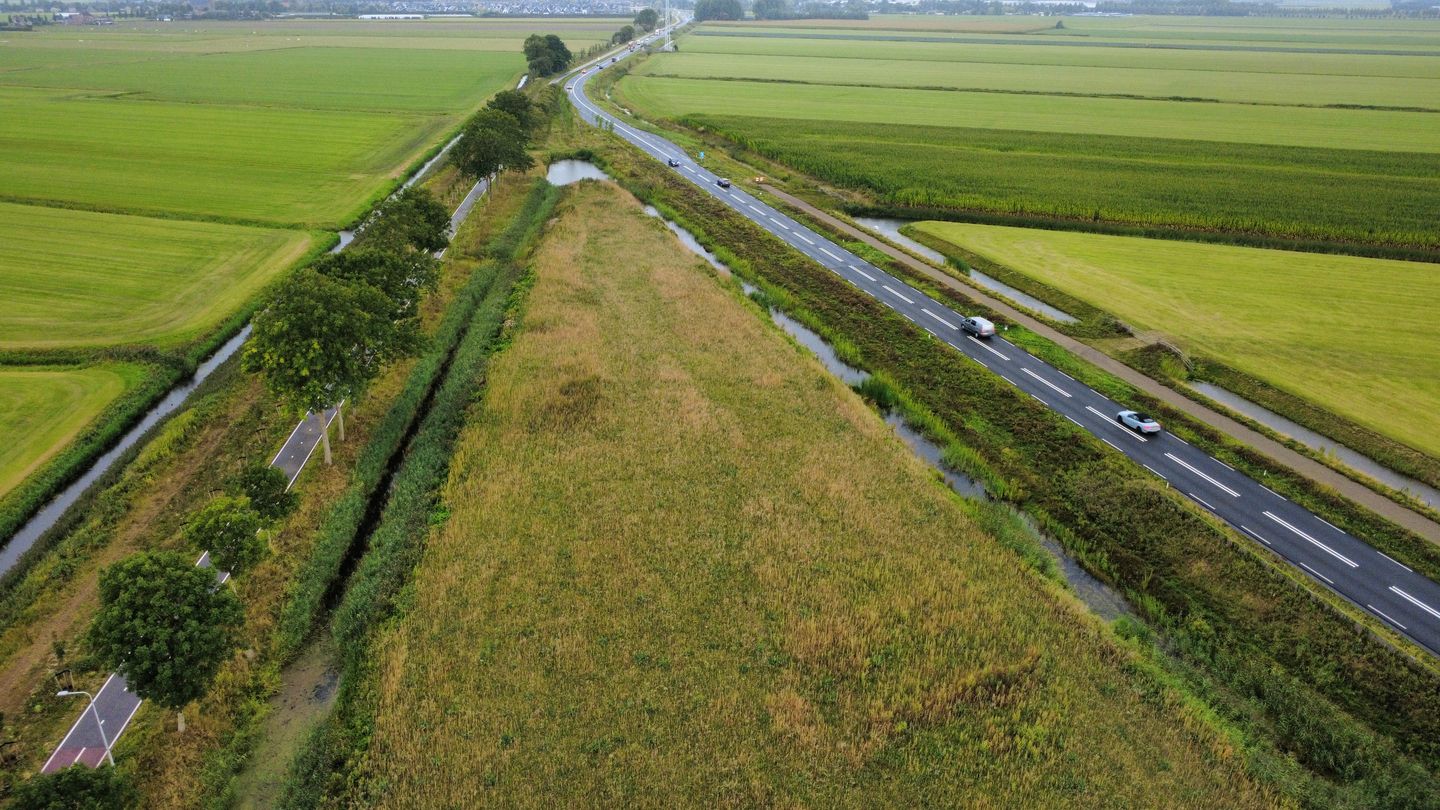 View photo 2 of A.C. de Graafweg 11