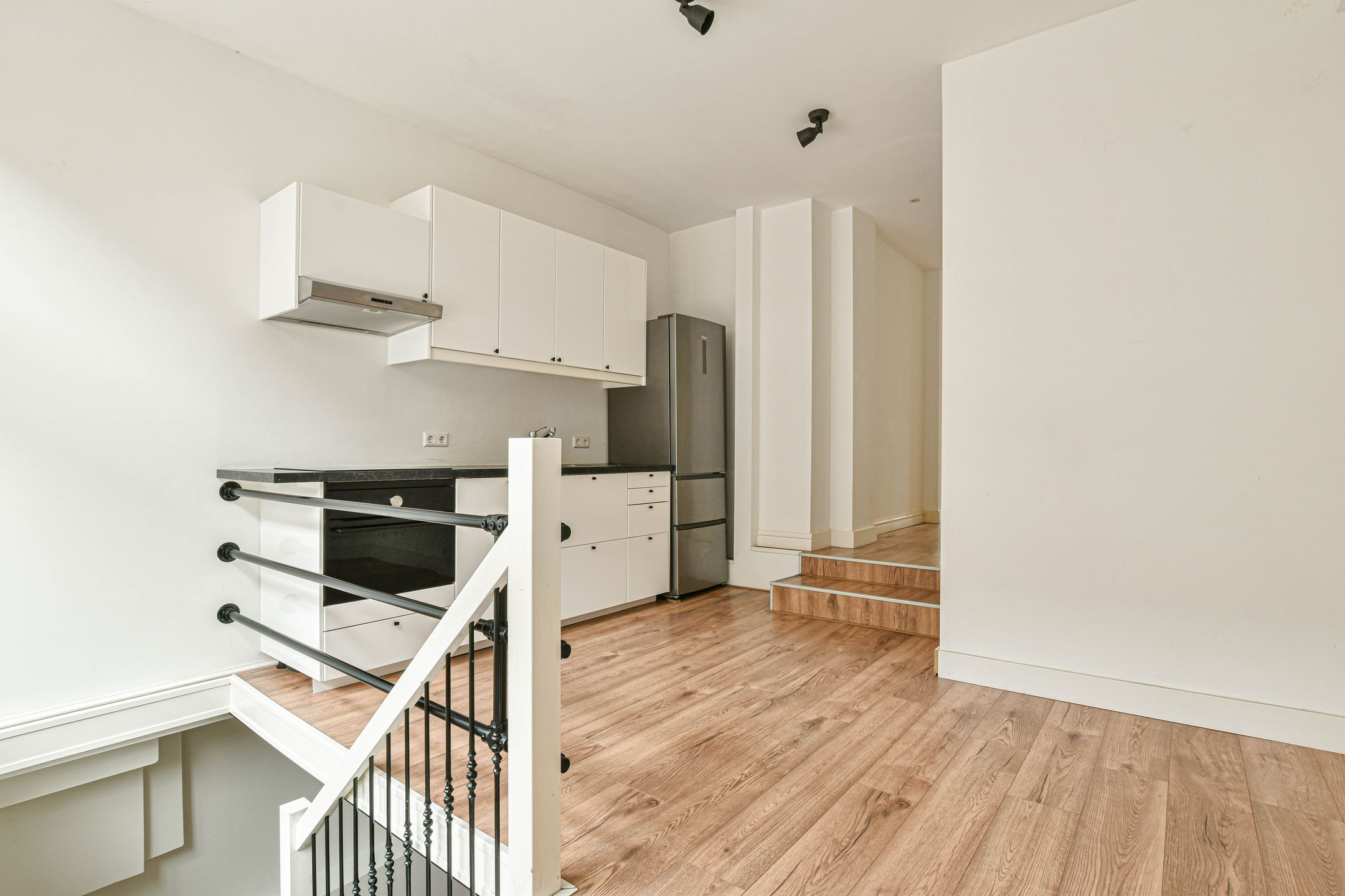 Foto 9 van Marnixstraat 241-H