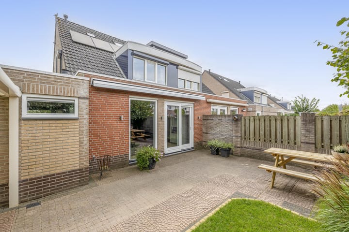 Foto 24 van Meidoornlaan 2