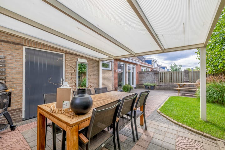 Foto 26 van Meidoornlaan 2