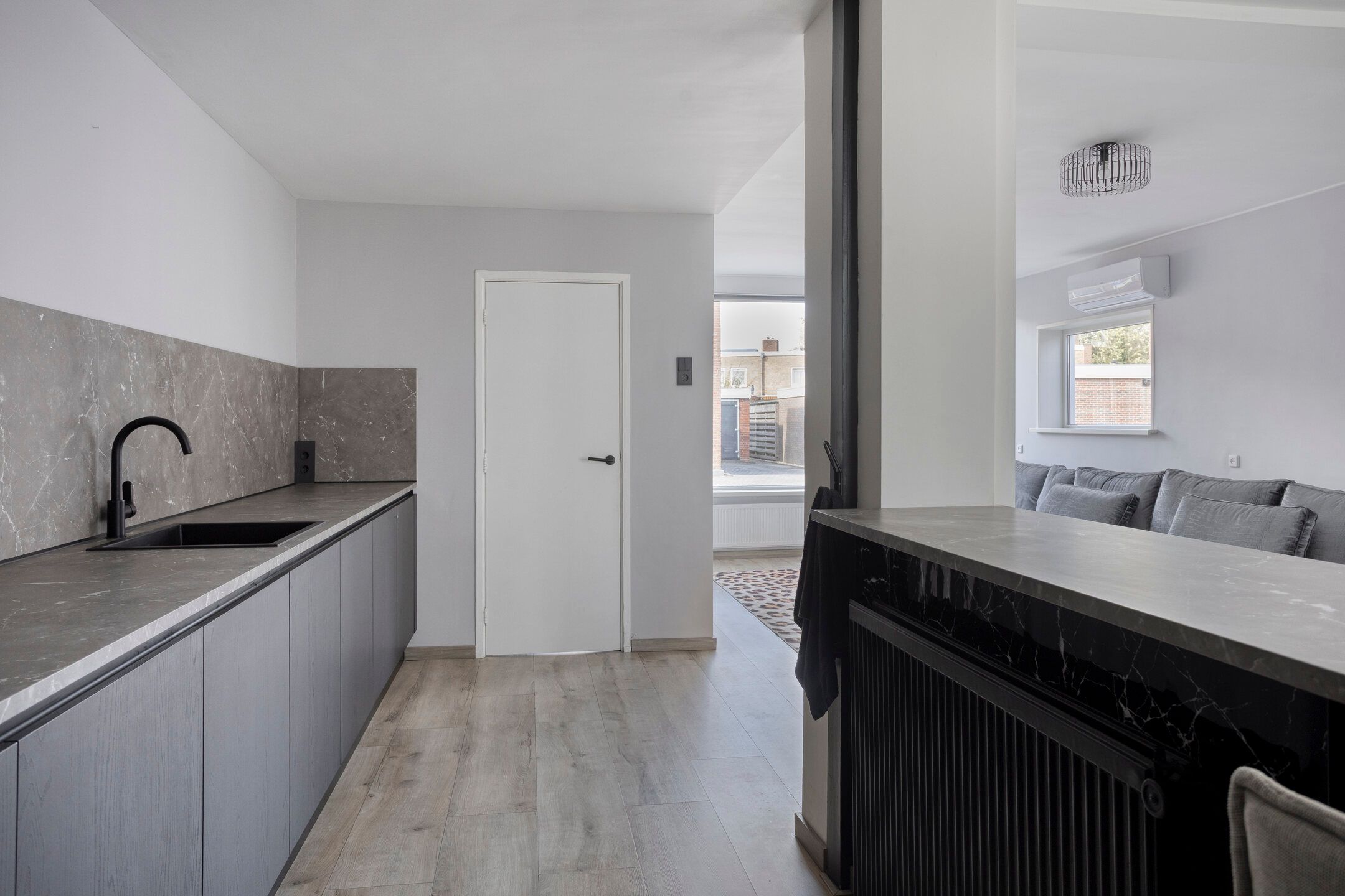 Foto 15 van Rhijnvis Feithstraat 1