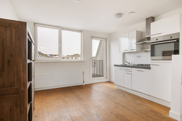 Photo 4 of Makassarstraat 59-B