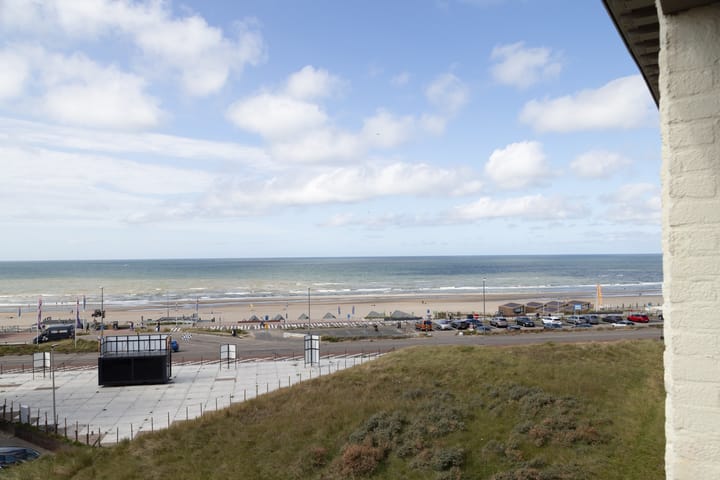 Photo 2 of Karel Doormanstraat 10-F7