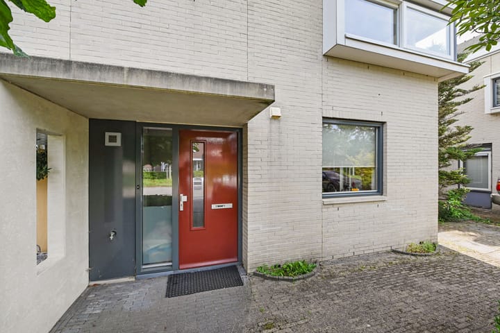 Photo 5 of Benthuizenstraat 12